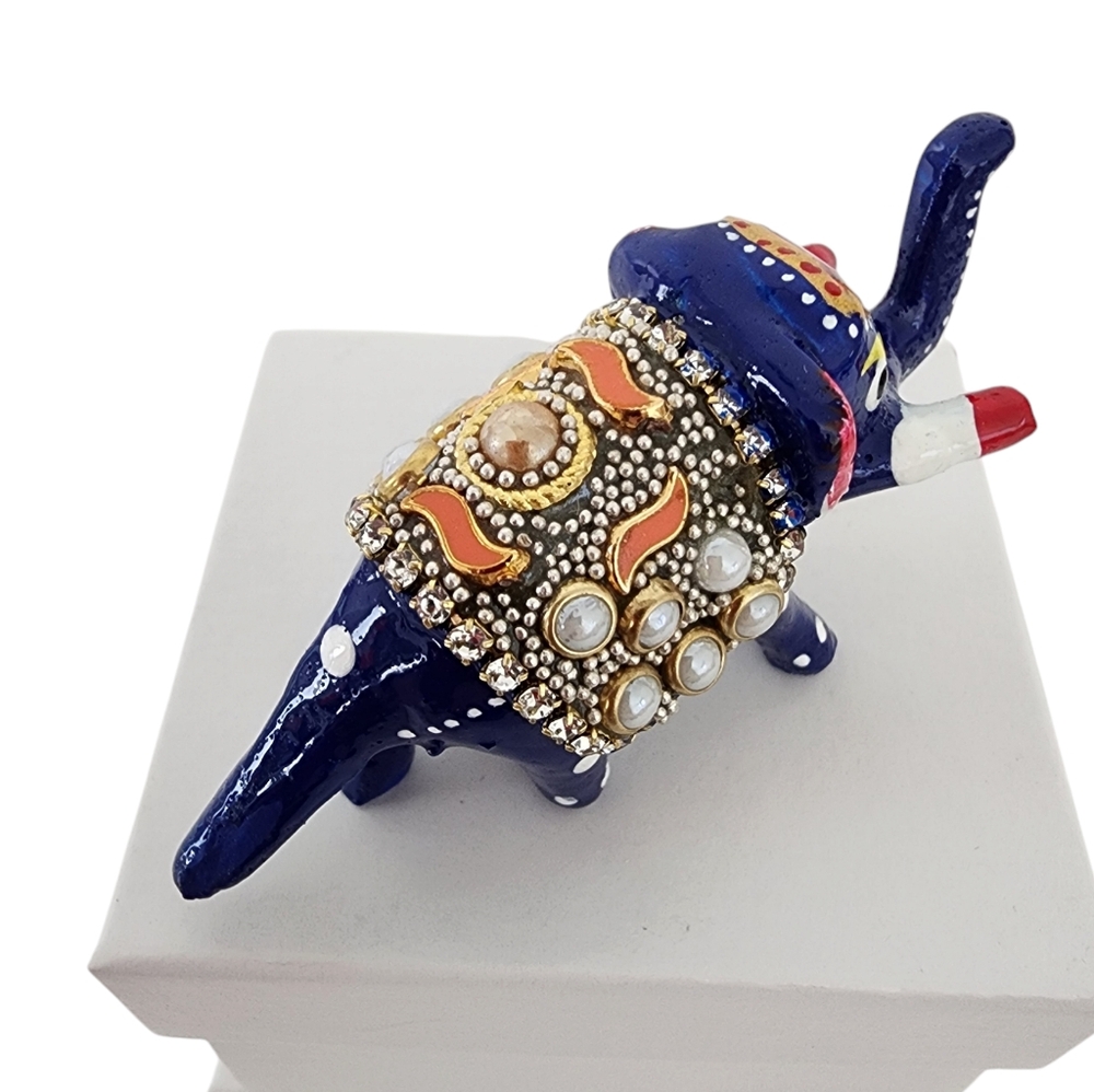 Standing Mini Elephant: strength, stability, grounding - hand painted figure - Picture 3 of 16